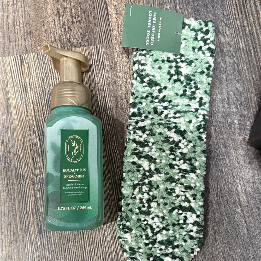 Bath & Body Works Eucalyptus Spearmint Hand Soap